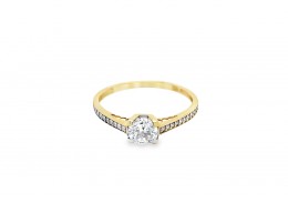 Pre-owned 9ct Yellow Gold Cubic Zirconia Ring 