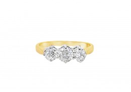 Pre-owned 18ct Yellow Gold 3 Stone Diamond Ring