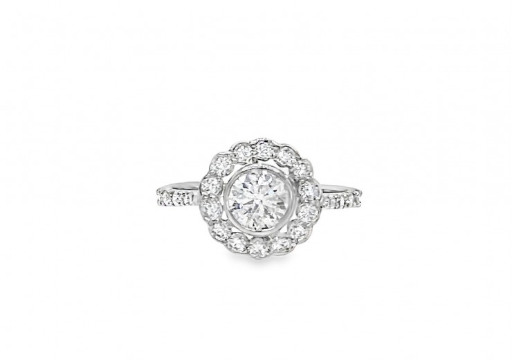 Pre-owned 18ct White Gold Diamond Halo Ring