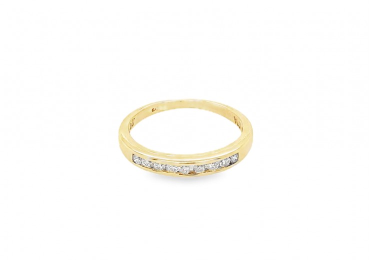 Pre-owned 9ct Yellow Half Eternity Diamond 0.20 Carat Ring