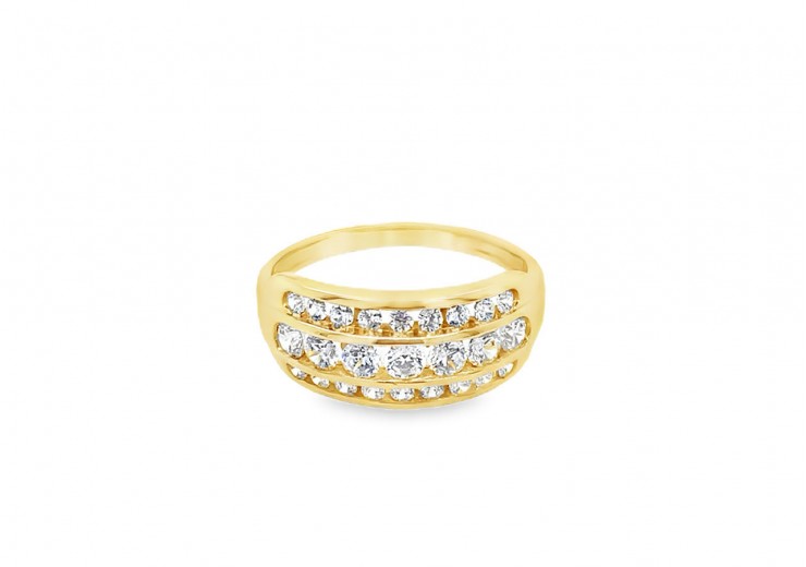 Pre-owned 14ct Yellow Gold Cubic Zirconia Ring