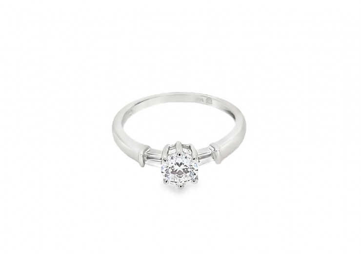 Pre-owned 14ct White Gold Cubic Zirconia Ring