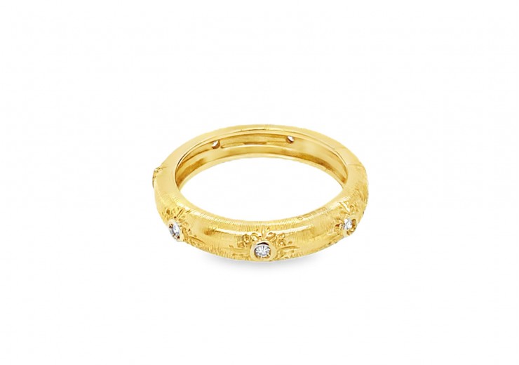 Pre-owned 18ct Yellow Gold Diamond Ring