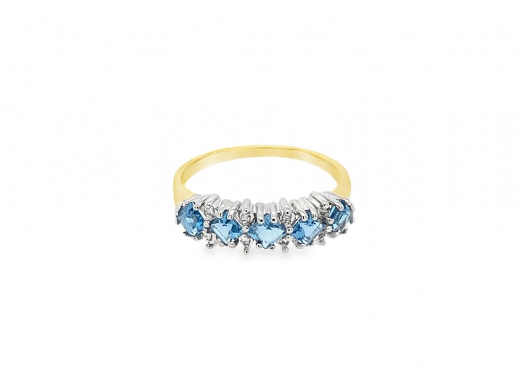 Pre-owned 9ct Yellow Gold Blue Topaz & Diamond Ring