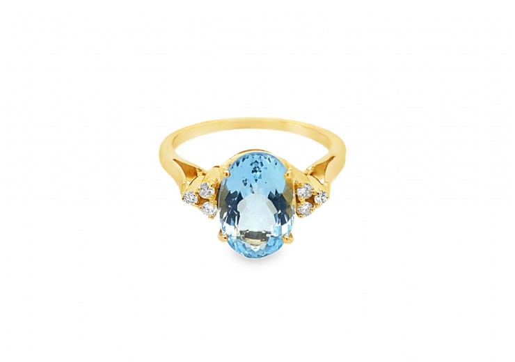 Pre-owned 18ct Yellow Gold Aquamarine & Diamond Ring
