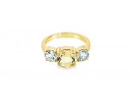 Pre-owned 9ct Yellow Gold Aquamarine & Quartz Ring Pre-owned 9ct Yellow Gold Aquamarine & Quartz Ring