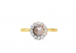 Pre-owned 18ct Yellow Gold Vintage Pearl & Diamond Cluster Ring