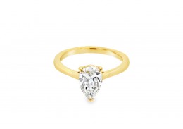 18ct Yellow Gold Lab Diamond Ring 18ct Yellow Gold Lab Diamond Ring