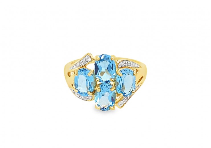 Pre-owned 9ct Gold Blue Topaz & Diamond Dress Ring