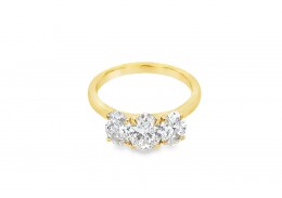 18ct Yellow Gold Lab Diamond Ring 18ct Yellow Gold Lab Diamond Ring