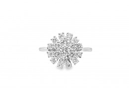 Pre-owned 18ct White Gold Diamond Cluster Ring Pre-owned 18ct White Gold Diamond Cluster Ring
