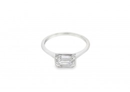 18ct White Gold Lab Diamond Ring