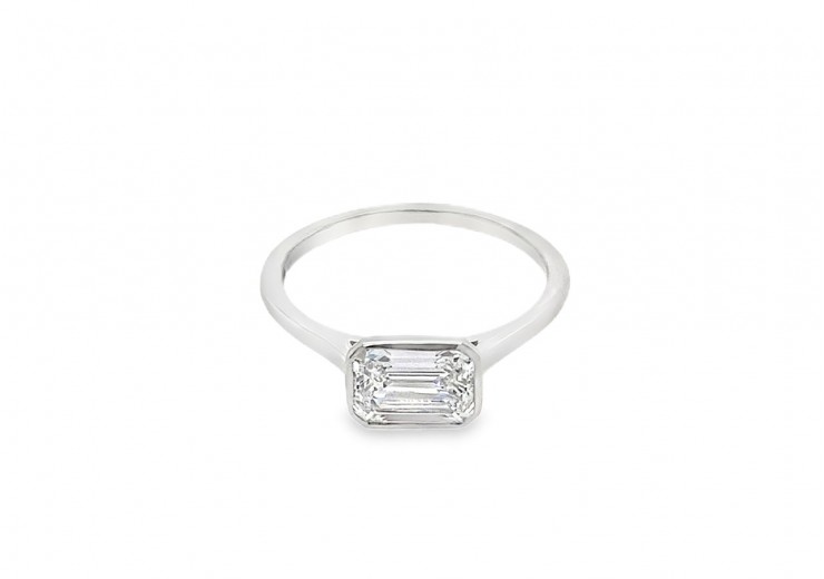 18ct White Gold Lab Diamond Ring