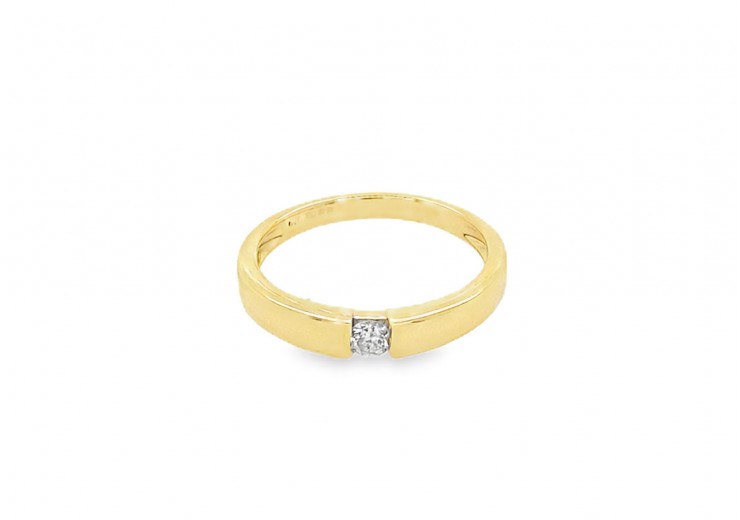 Pre-owned 9ct Gold Diamond Ring