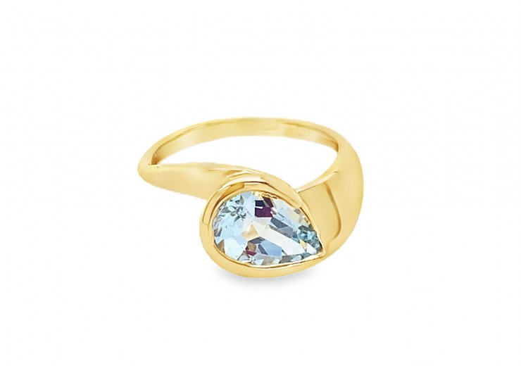 Pre-owned 9ct Gold Aquamarine Ring