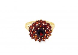 Pre-owned Vintage 9ct Yellow Gold Garnet Ring Pre-owned Vintage 9ct Yellow Gold Garnet Ring