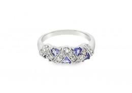 Pre-owned 9ct White Gold Tanzanite & Diamond Ring Pre-owned 9ct White Gold Tanzanite & Diamond Ring