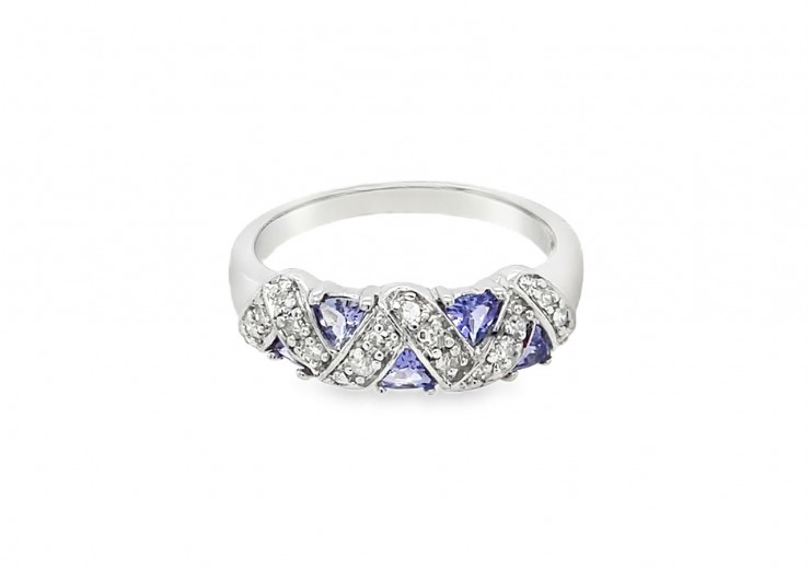 Pre-owned 9ct White Gold Tanzanite & Diamond Ring