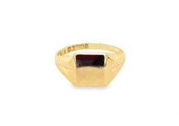 Pre-owned Vintage 9ct Yellow Gold Signet Ring Pre-owned Vintage 9ct Yellow Gold Signet Ring