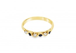 Pre-owned 9ct Yellow Gold Sapphire & Diamond Ring Pre-owned 9ct Yellow Gold Sapphire & Diamond Ring