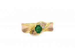 Pre-owned 18ct Yellow Gold Emerald & Diamond Crossover Ring