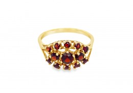 Pre-owned Vintage 9ct Yellow Gold Garnet Ring Pre-owned Vintage 9ct Yellow Gold Garnet Ring