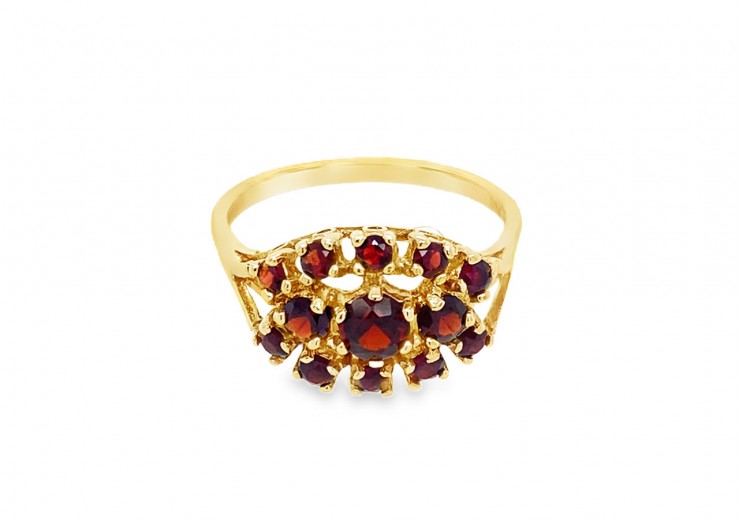 Pre-owned Vintage 9ct Yellow Gold Garnet Ring