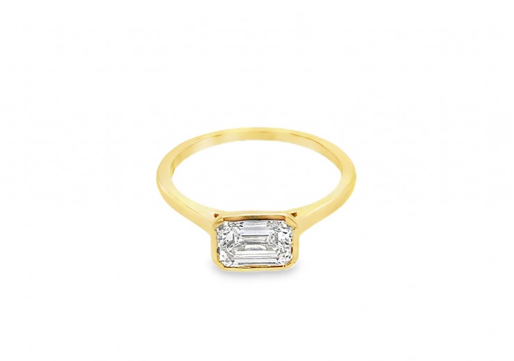 18ct Gold Lab Diamond Solitaire Ring