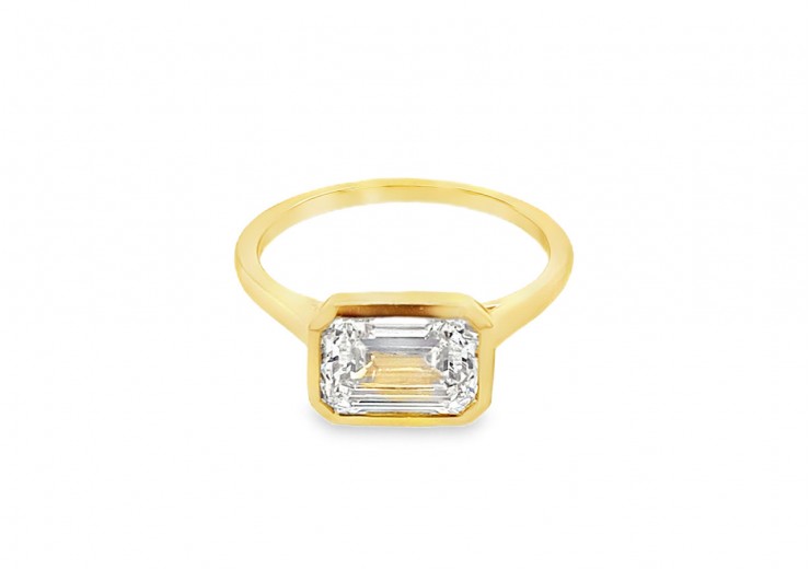 18ct Yellow Gold Lab Diamond Ring