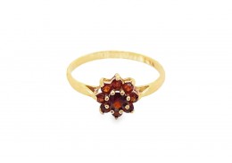 Pre-owned Vintage 9ct Gold Garnet Ring Pre-owned Vintage 9ct Gold Garnet Ring