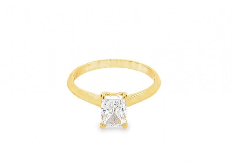 18ct Yellow Gold Lab Diamond Ring