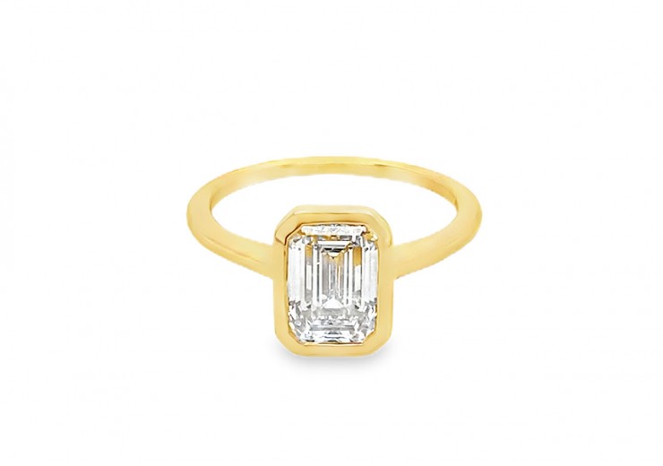 18ct Yellow Gold Lab Diamond Ring