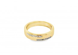 Pre-owned 9ct Yellow Gold Fancy Diamond Band
