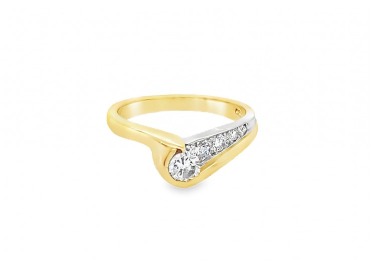 Pre-owned 18ct Gold Fancy Diamond Ring Pre-owned 18ct Gold Fancy Diamond Ring