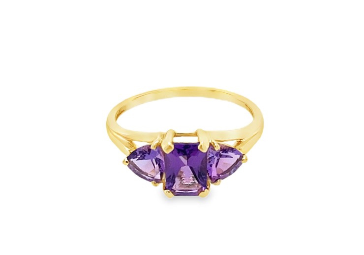 Pre-owned 9ct Yellow Gold & Amethyst Ring