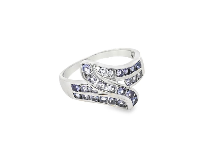 Pre-owned 9ct White Gold & Tanzanite Ring
