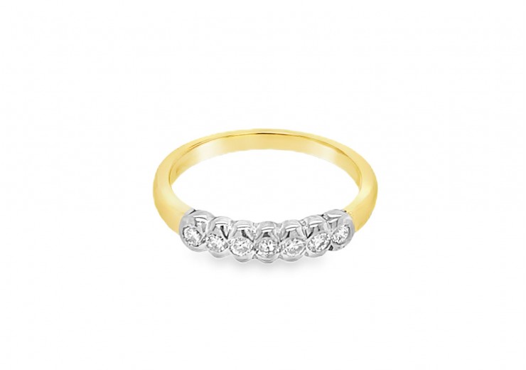 Pre-Owned 18ct Gold Diamond Ring