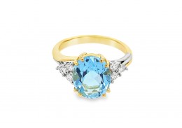 Pre-owned 18ct Yellow Gold Blue Topaz & Diamond Ring Pre-owned 18ct Yellow Gold Blue Topaz & Diamond Ring