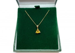 Pre-owned 9ct Yellow Gold Triangle Citrine Necklace