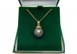 Pre-owned 9ct Yellow Gold Pearl Necklace