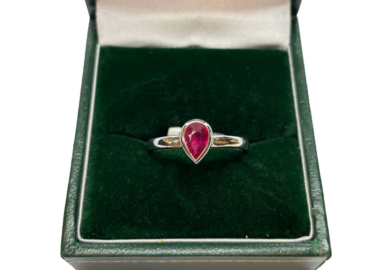 14K Solitaire Gold Ring,Engagement Ring,Pear Cut Ruby Ring,Tiny Diamon –  LaTuaLuceJewelry