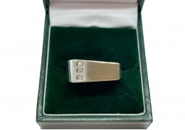 Pre-owned 9ct White Gold Diamond Ring