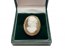 Pre-owned 9ct Yellow Gold Cameo Ring