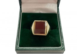 Pre-owned 9ct Yellow Gold Cornelian Signet Ring